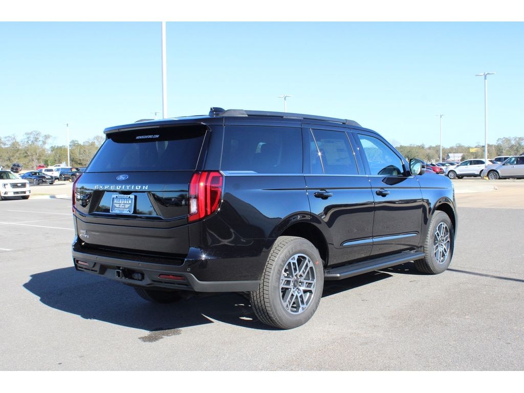 New 2026 Ford Expedition Active Sport Utility