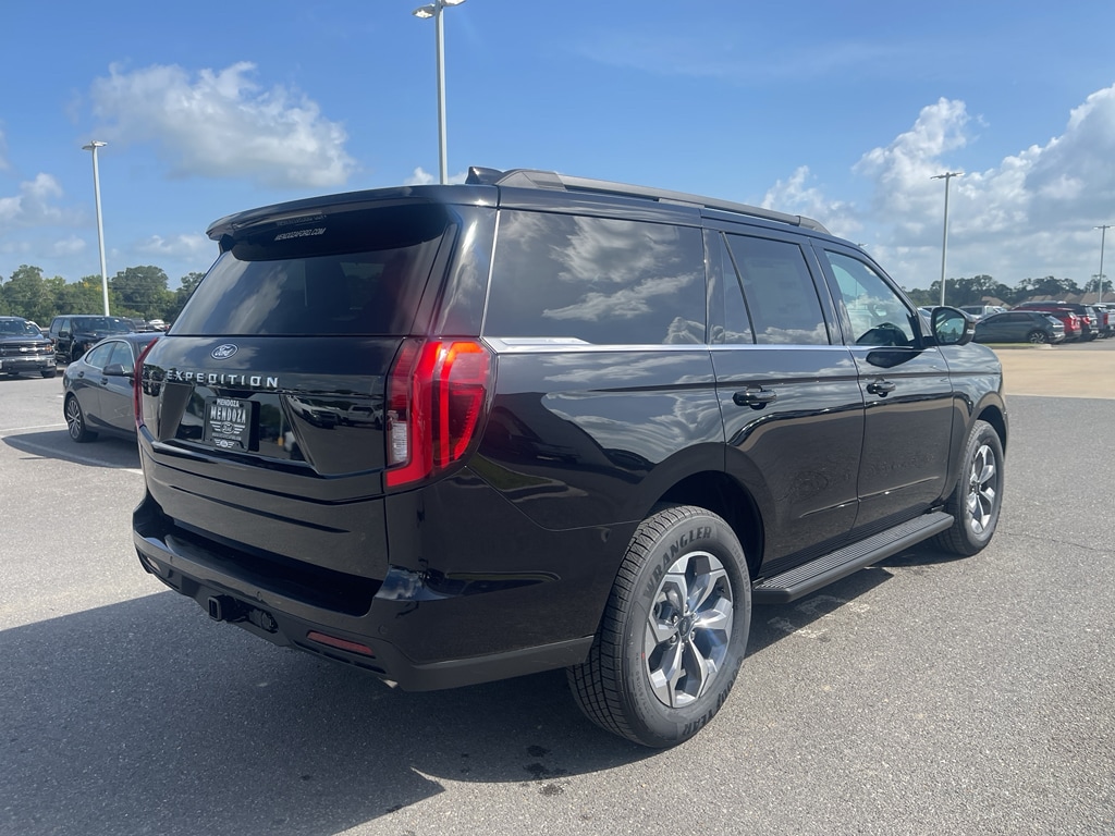New 2027 Ford Expedition Active Wagon .