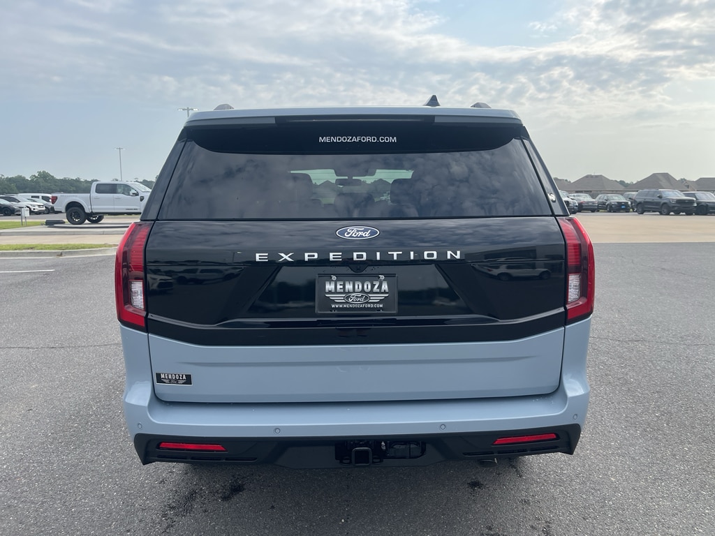 New 2027 Ford Expedition Active Wagon .