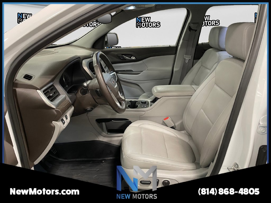 2023 GMC Acadia SLT - Photo 9