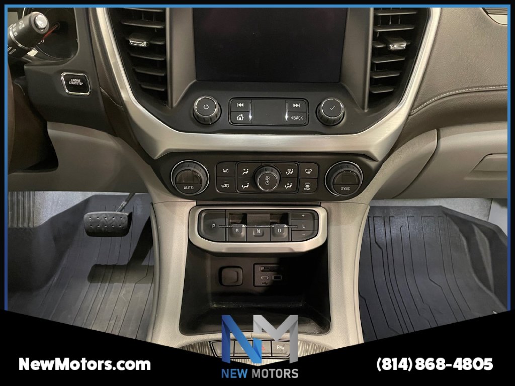 2023 GMC Acadia SLT - Photo 11