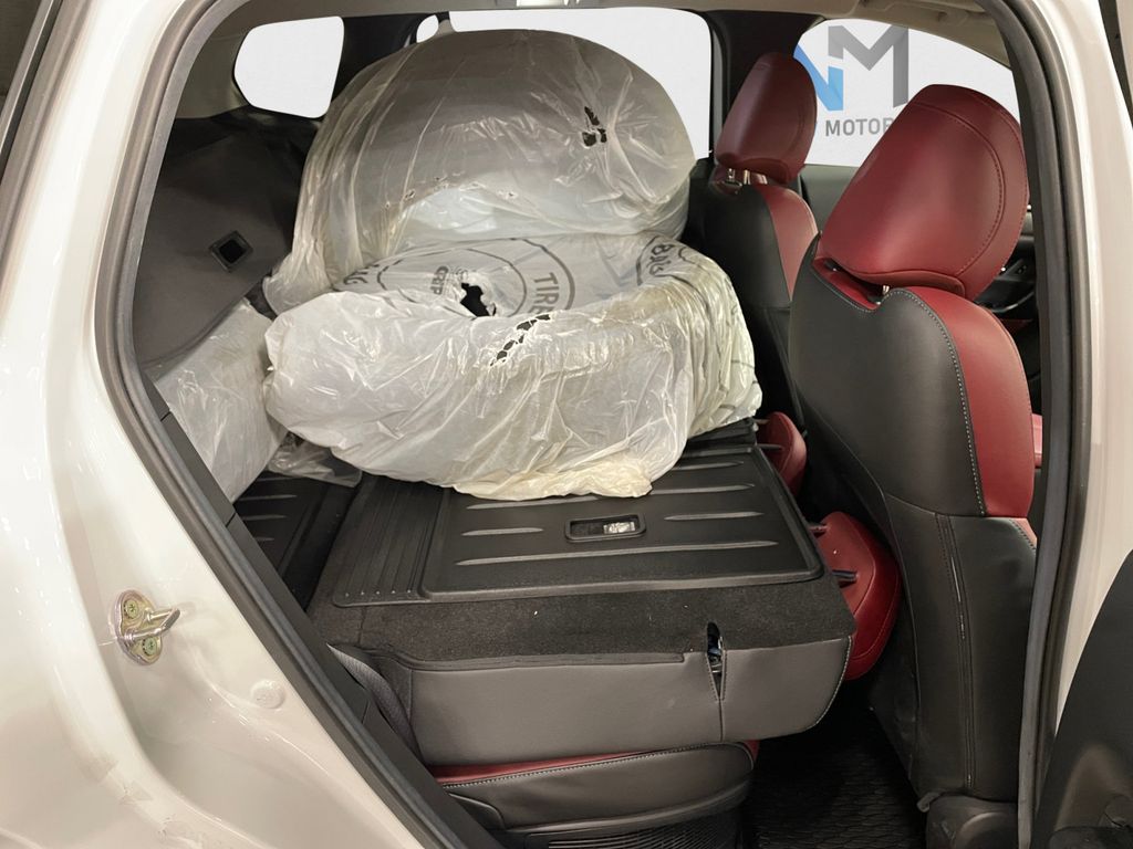 2025 Mazda CX-50 Premium Plus - Photo 13