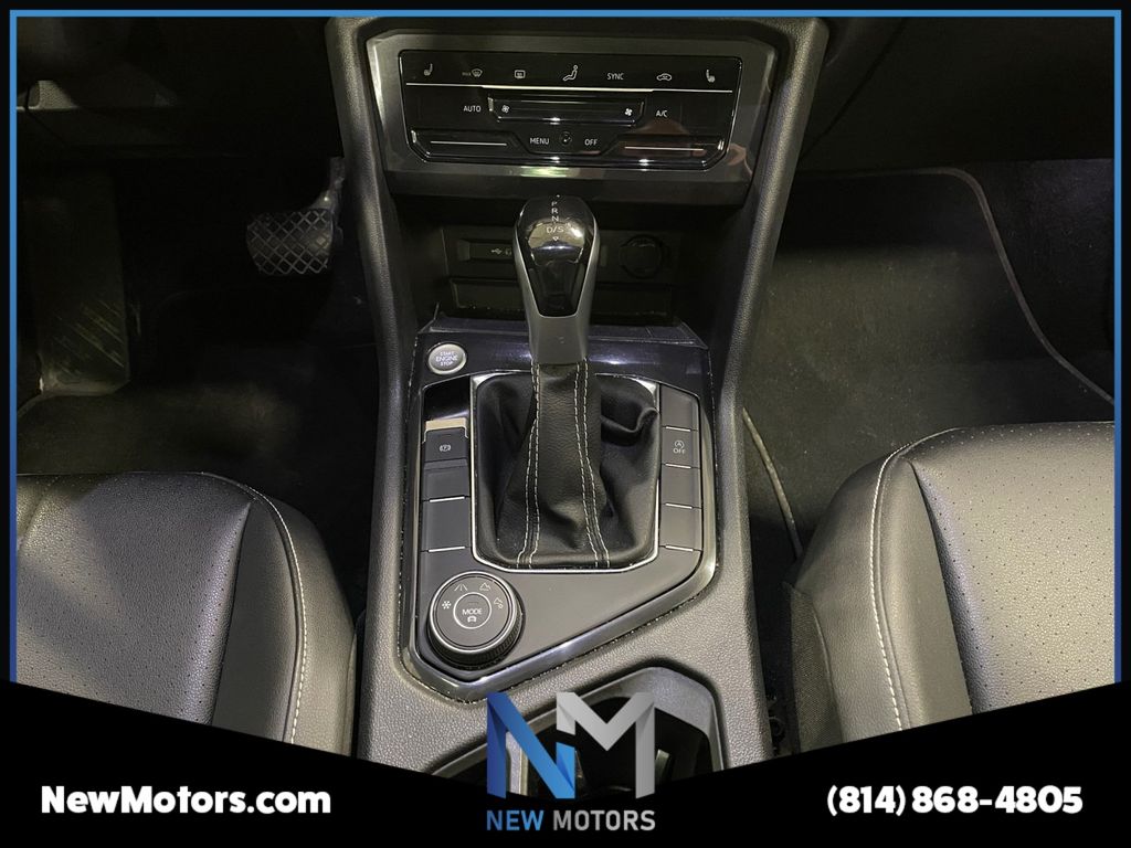 2023 Volkswagen Tiguan SE - Photo 11
