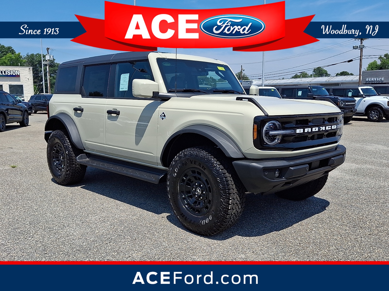 2026 Ford Bronco Outer Banks SUV