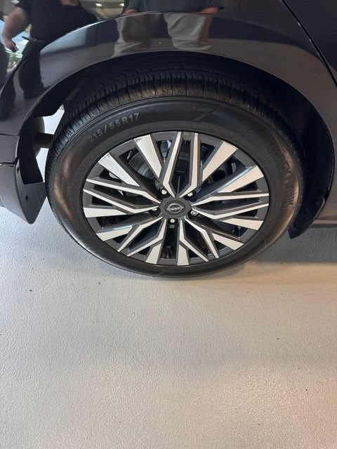 2024 Nissan Altima SV - Photo 14
