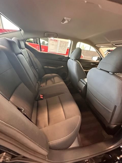 2024 Nissan Altima SV - Photo 19