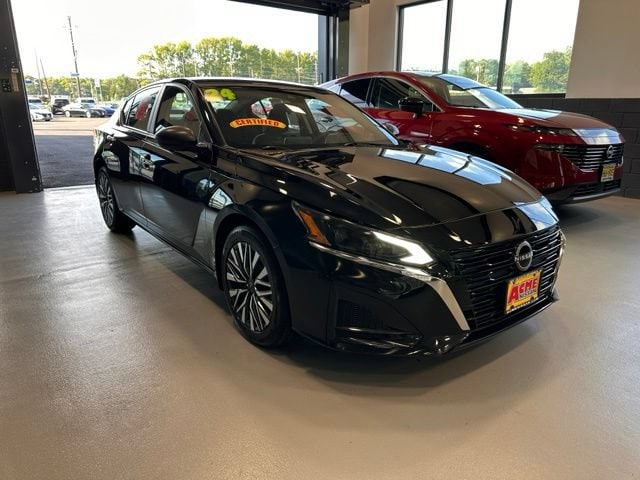 2024 Nissan Altima SV - Photo 8