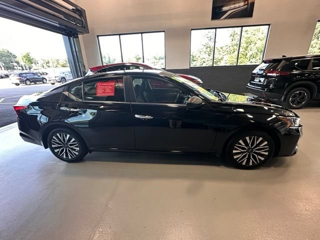 2024 Nissan Altima SV - Photo 7