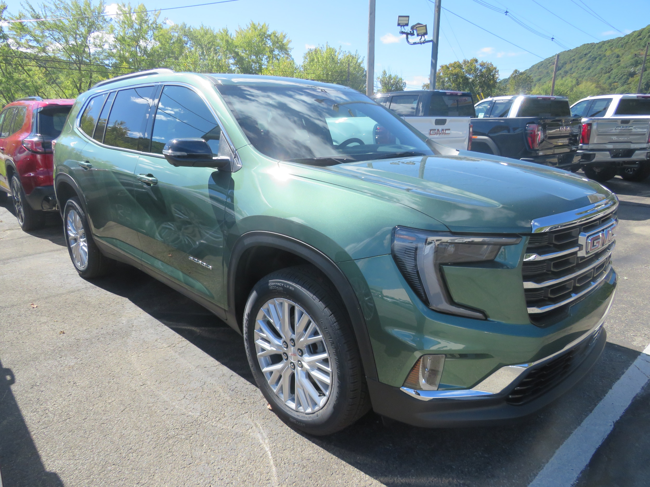 2027 GMC Acadia Elevation
