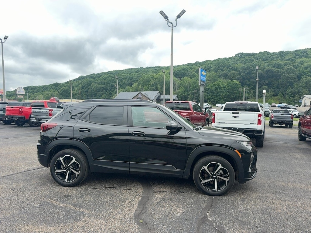 Used 2023 Chevrolet Trailblazer RS SUV