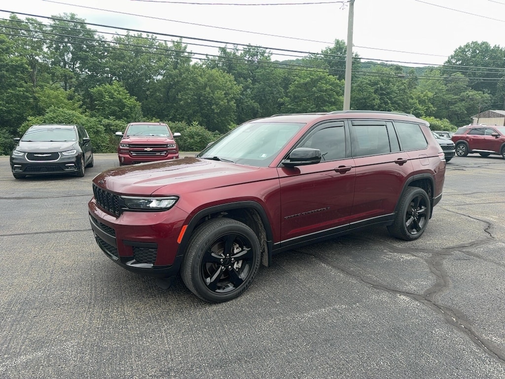 Used 2023 Jeep Grand Cherokee L Altitude SUV