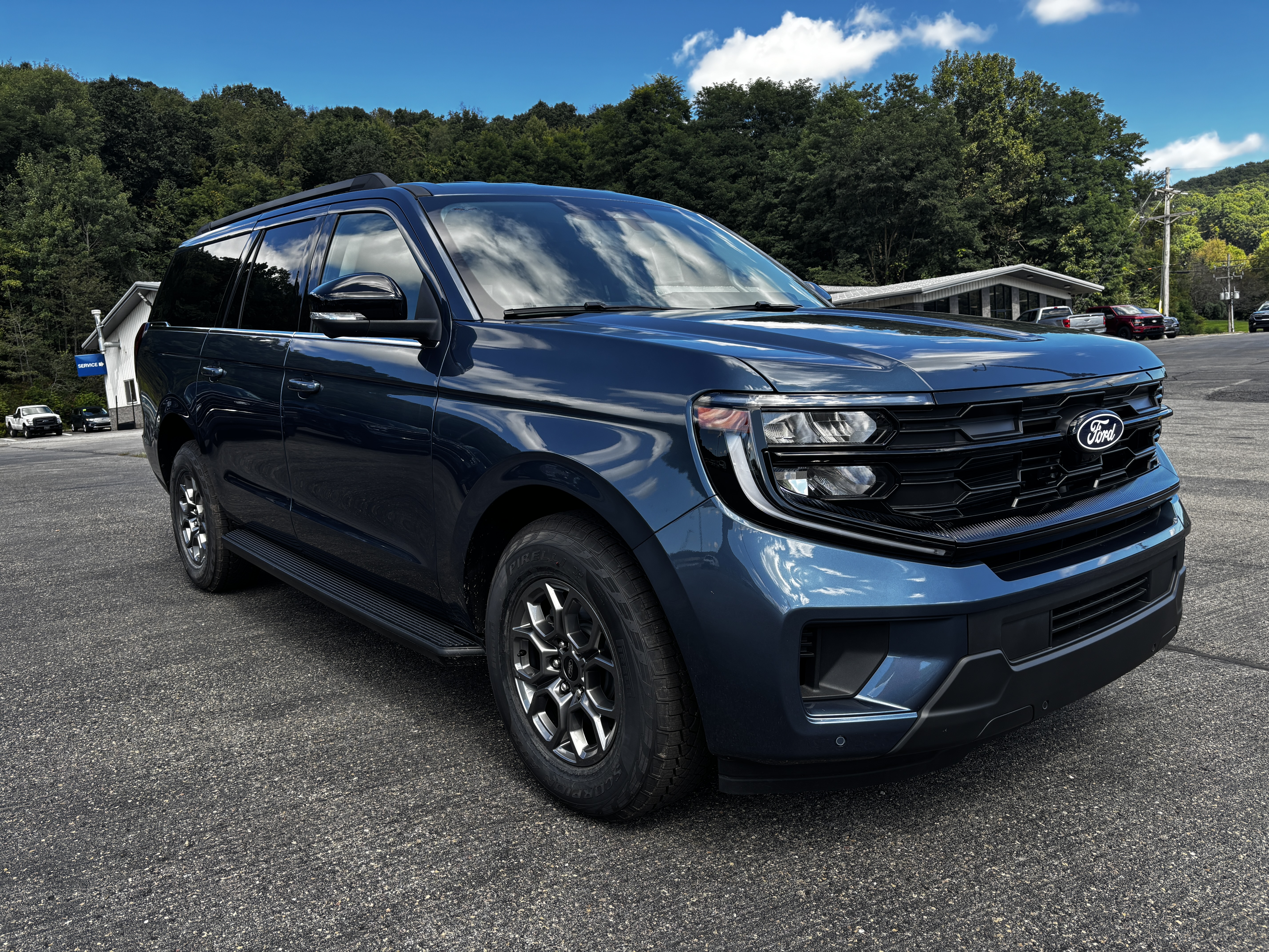 2027 Ford Expedition Max Active SUV