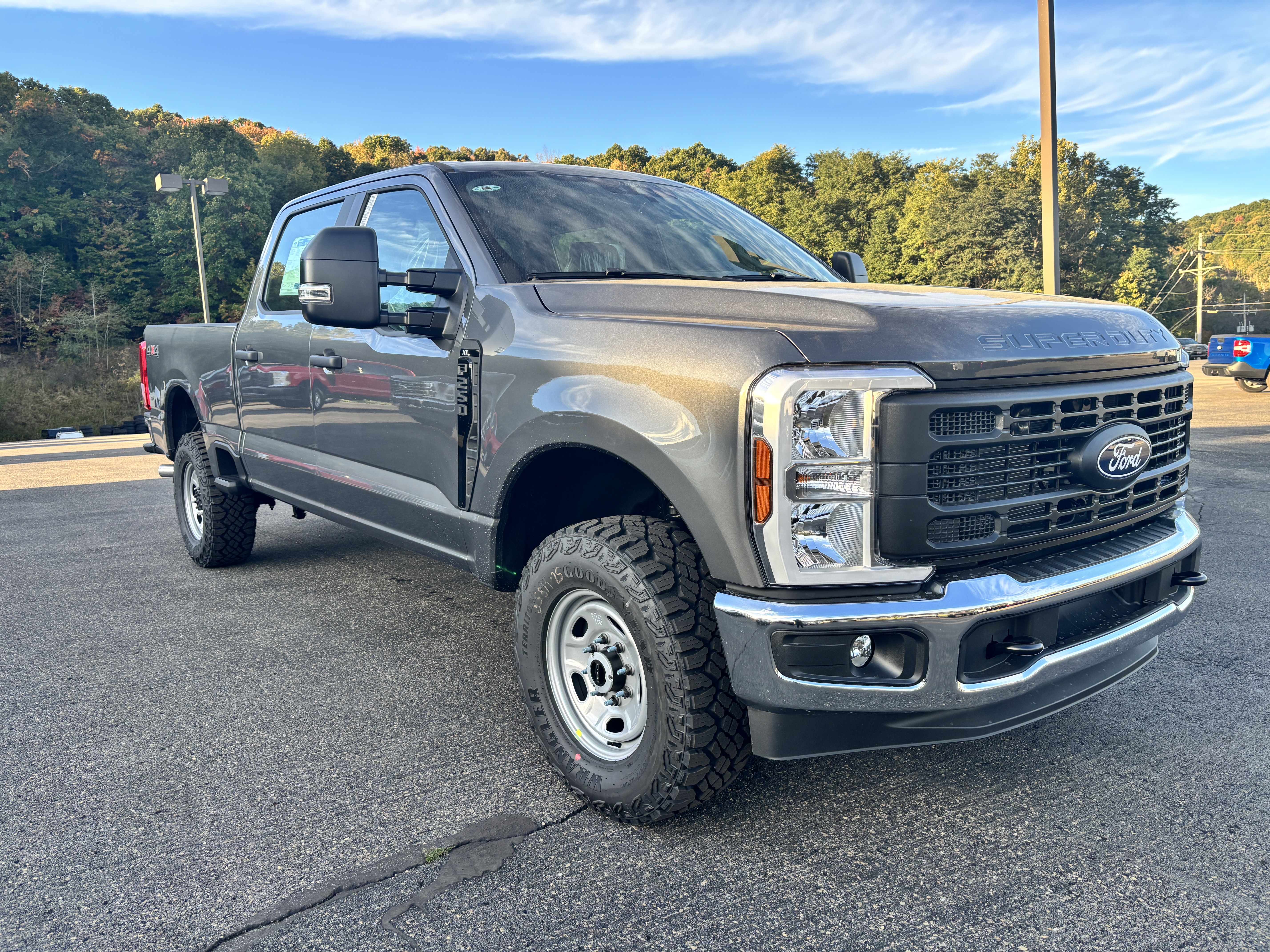 2027 Ford F-250 XL w/ XL OFF-ROAD PKG TRUCK