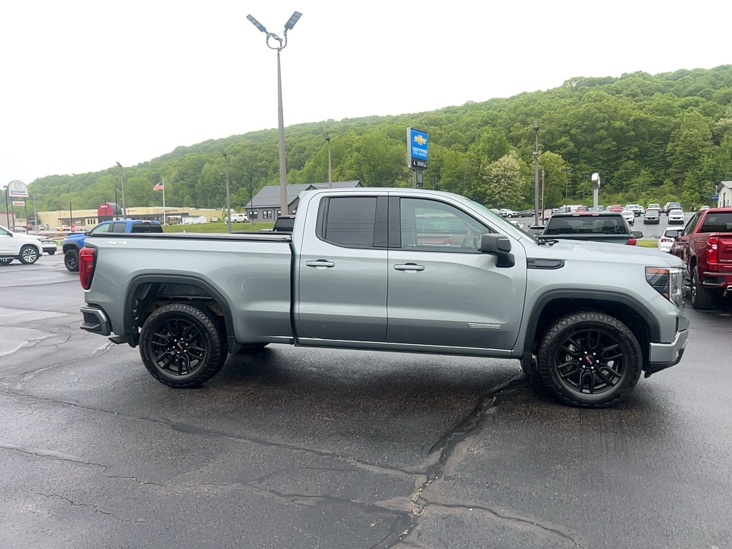2023 GMC Sierra 1500 Elevation - Photo 4