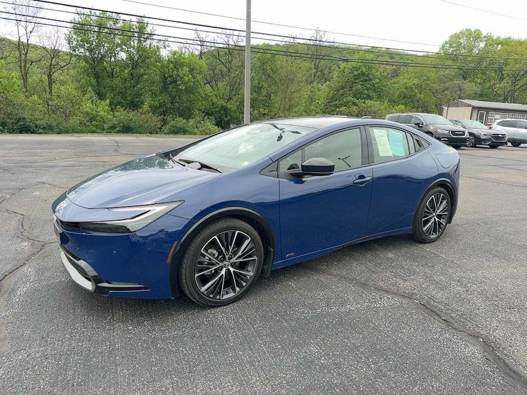 Used 2024 Toyota Prius Hatchback
