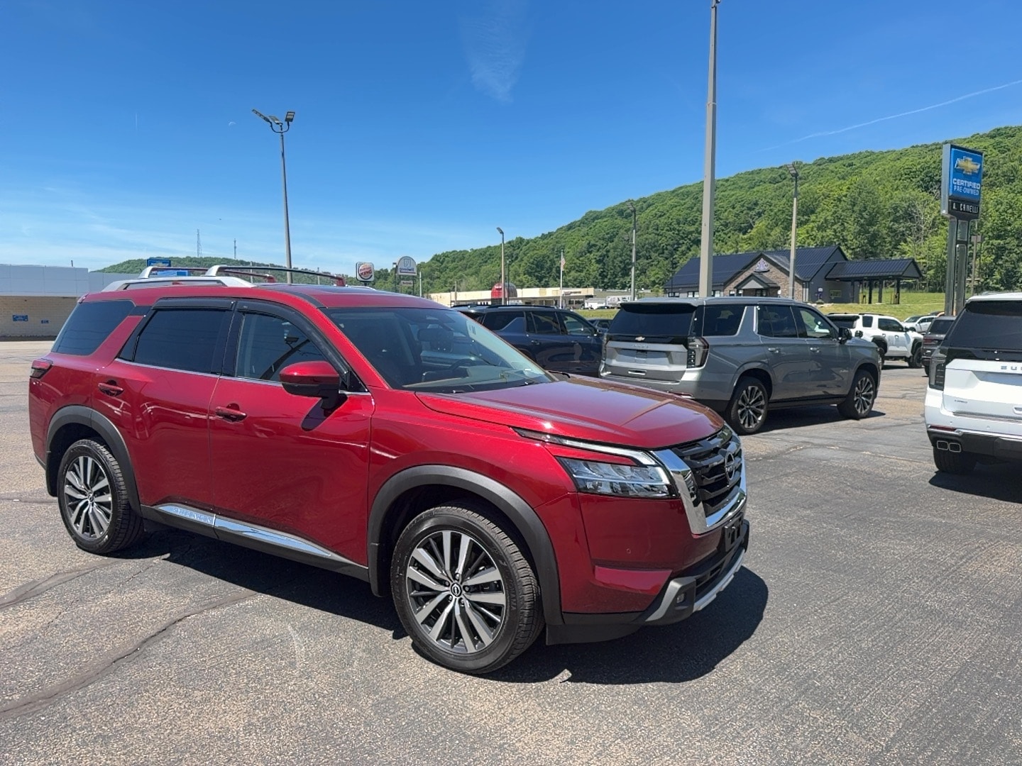 2022 Nissan Pathfinder Platinum
