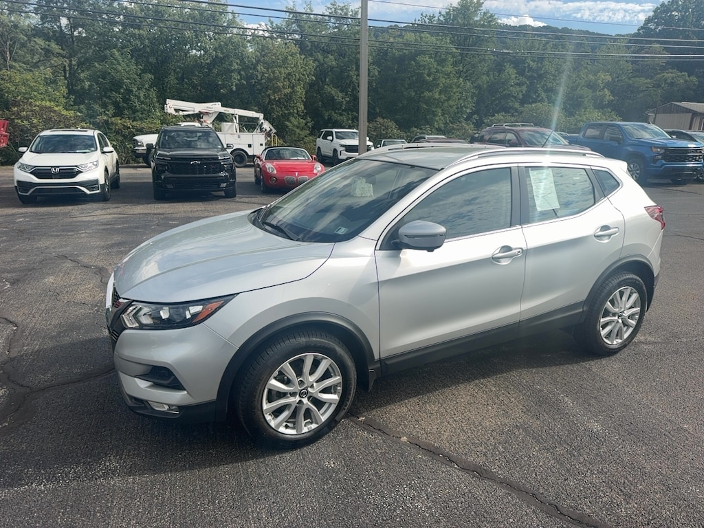 Used 2022 Nissan Rogue Sport SV SUV