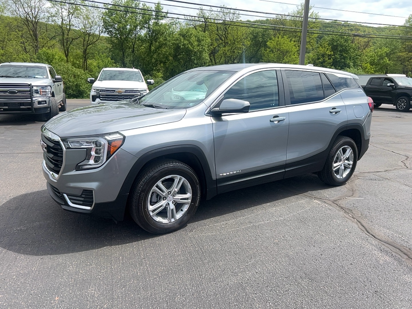 Used 2023 GMC Terrain SLE SUV