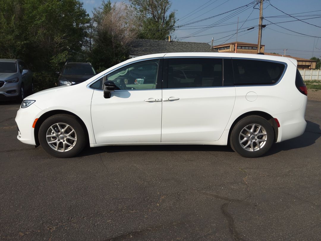 2024 Chrysler Pacifica