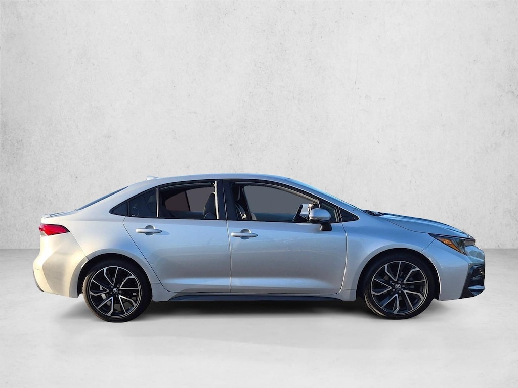Used 2020 Toyota Corolla SE Sedan
