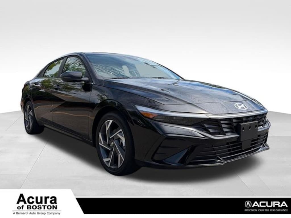 Used 2025 Hyundai Elantra Hybrid Limited Sedan