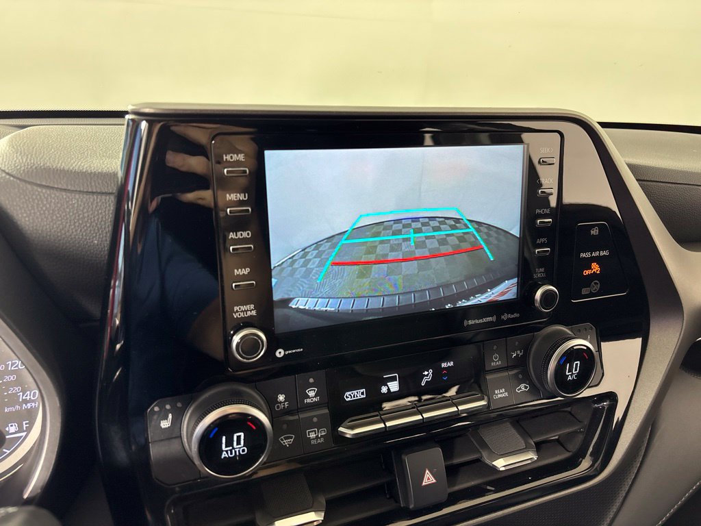 Used 2022 Toyota Highlander XLE SUV