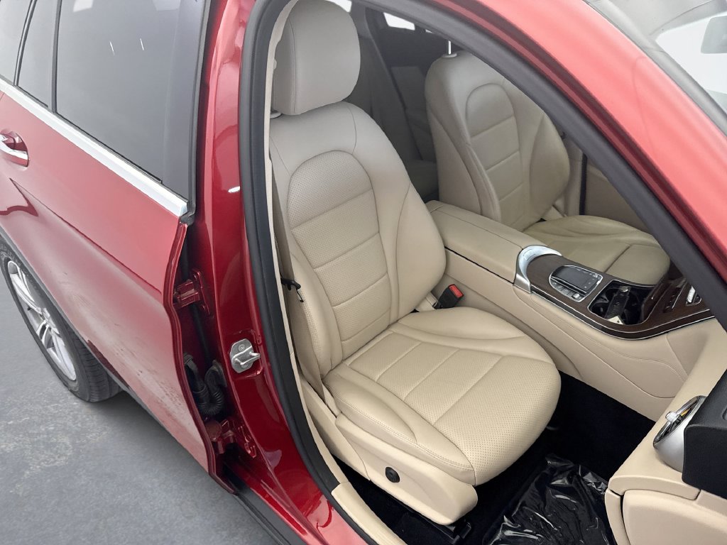 2021 Mercedes-Benz GLC GLC300 - Photo 17