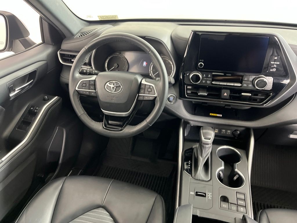 Used 2023 Toyota Highlander XSE SUV