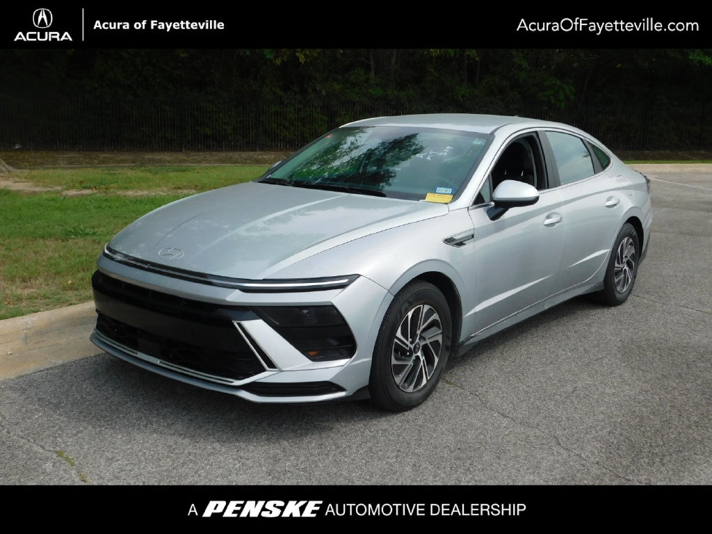 Used 2026 Hyundai Sonata Hybrid Blue Sedan
