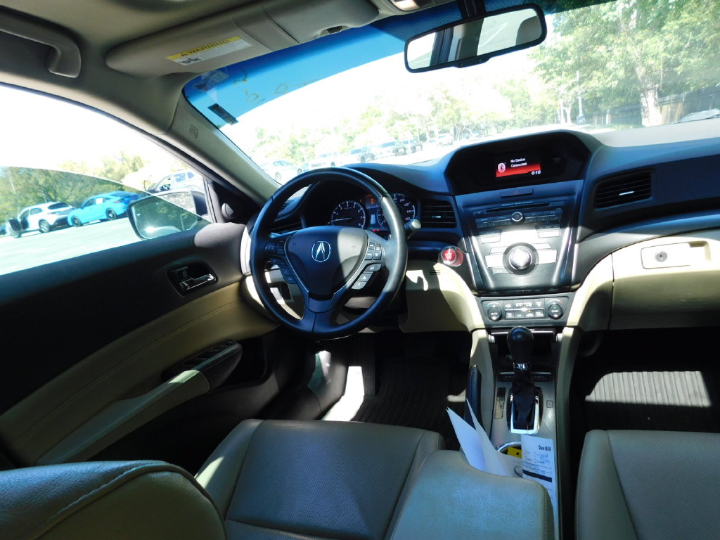 Used 2014 Acura ILX 2.0L w/Premium Package (A5) Sedan