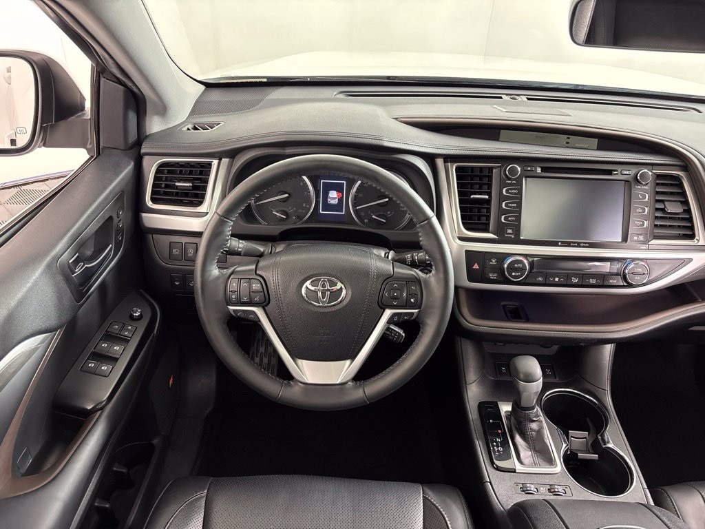 Used 2019 Toyota Highlander Limited Platinum V6 SUV