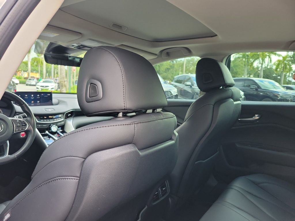 2023 Acura TLX Base - Photo 9