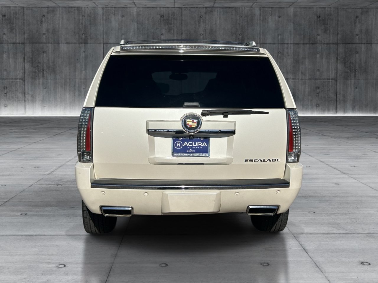 Used 2013 Cadillac Escalade Premium SUV