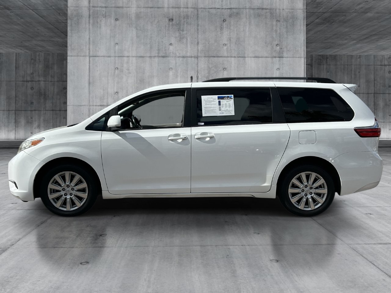 Used 2017 Toyota Sienna LE 7 Passenger Van
