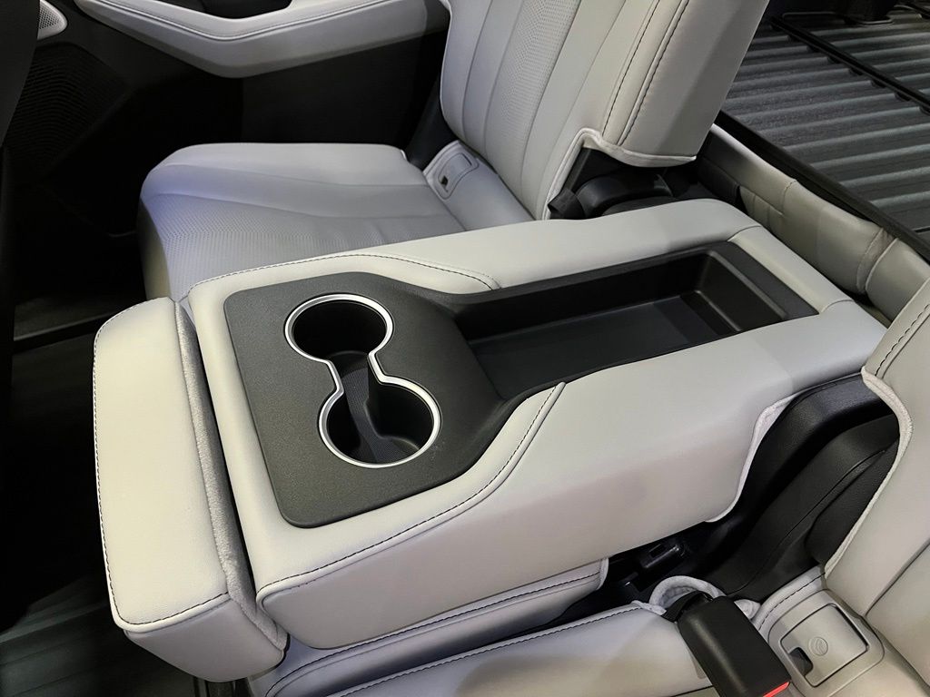 2025 Acura MDX Technology Package - Photo 15