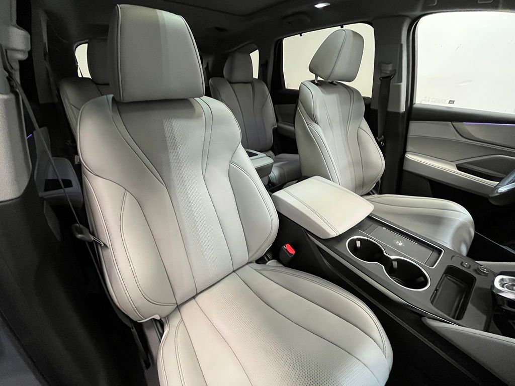 2025 Acura MDX Technology Package - Photo 12