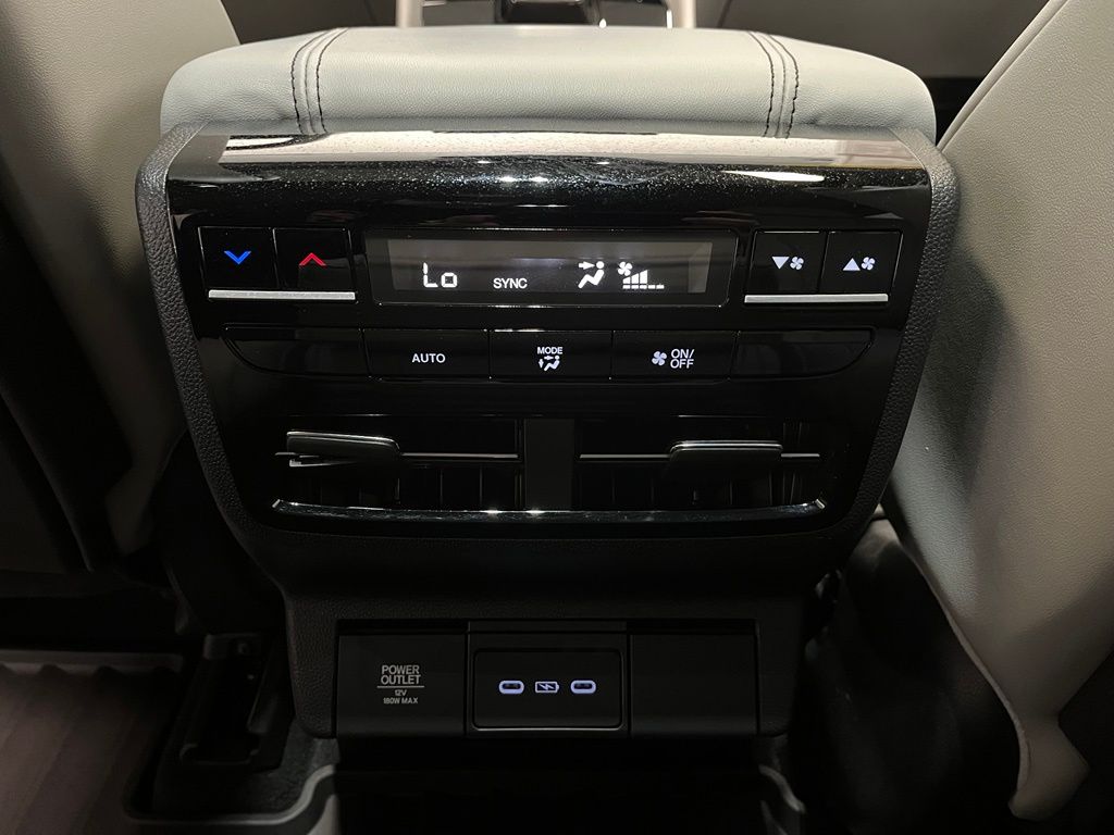 2025 Acura MDX Technology Package - Photo 16