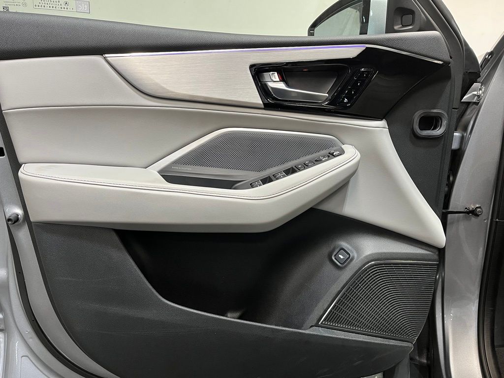2025 Acura MDX Technology Package - Photo 13