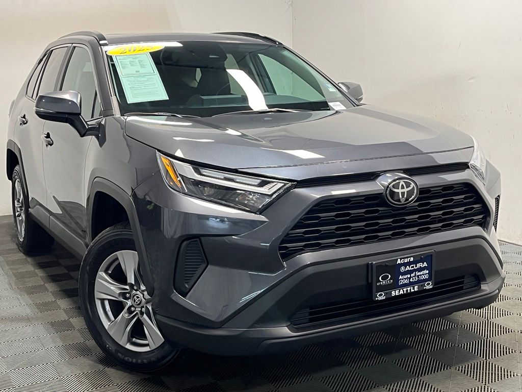  Toyota RAV4 Hybrid