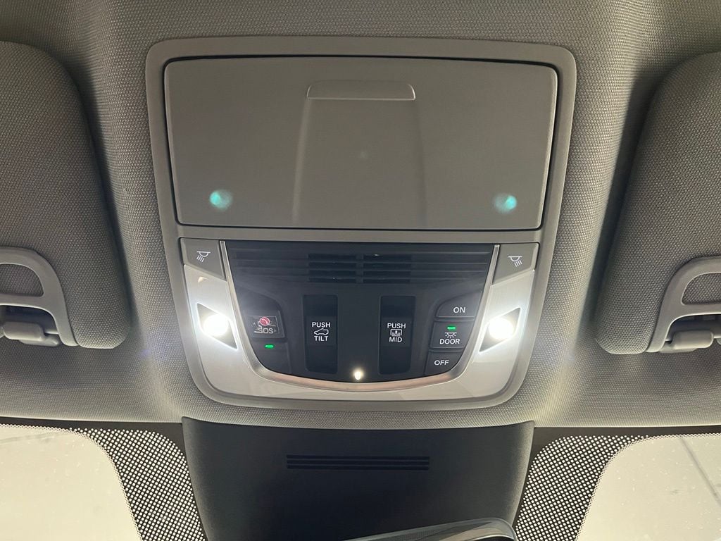 2025 Acura MDX Technology Package - Photo 9