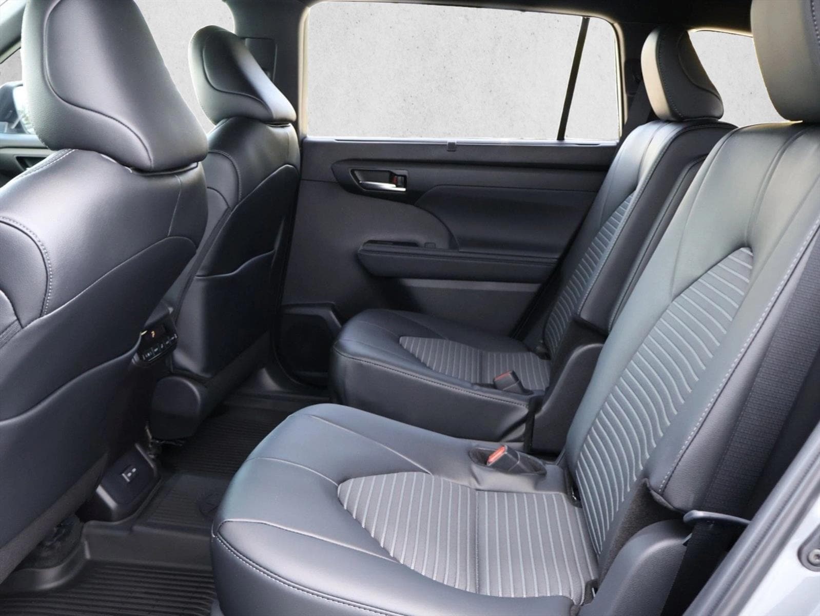 2026 Acura ADX A-Spec Package - Photo 19