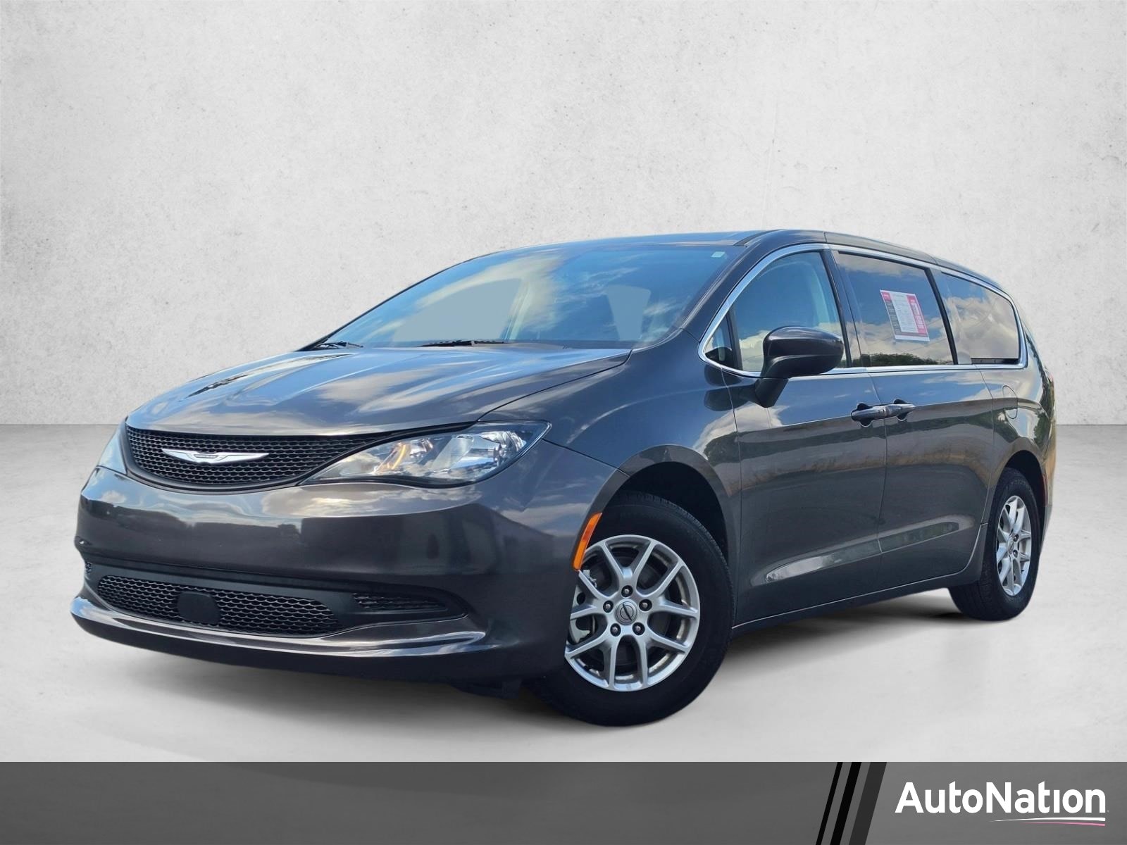 2022 Chrysler Voyager