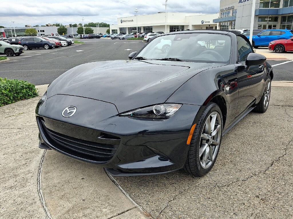 Used 2022 Mazda MX-5 Miata Grand Touring Convertible