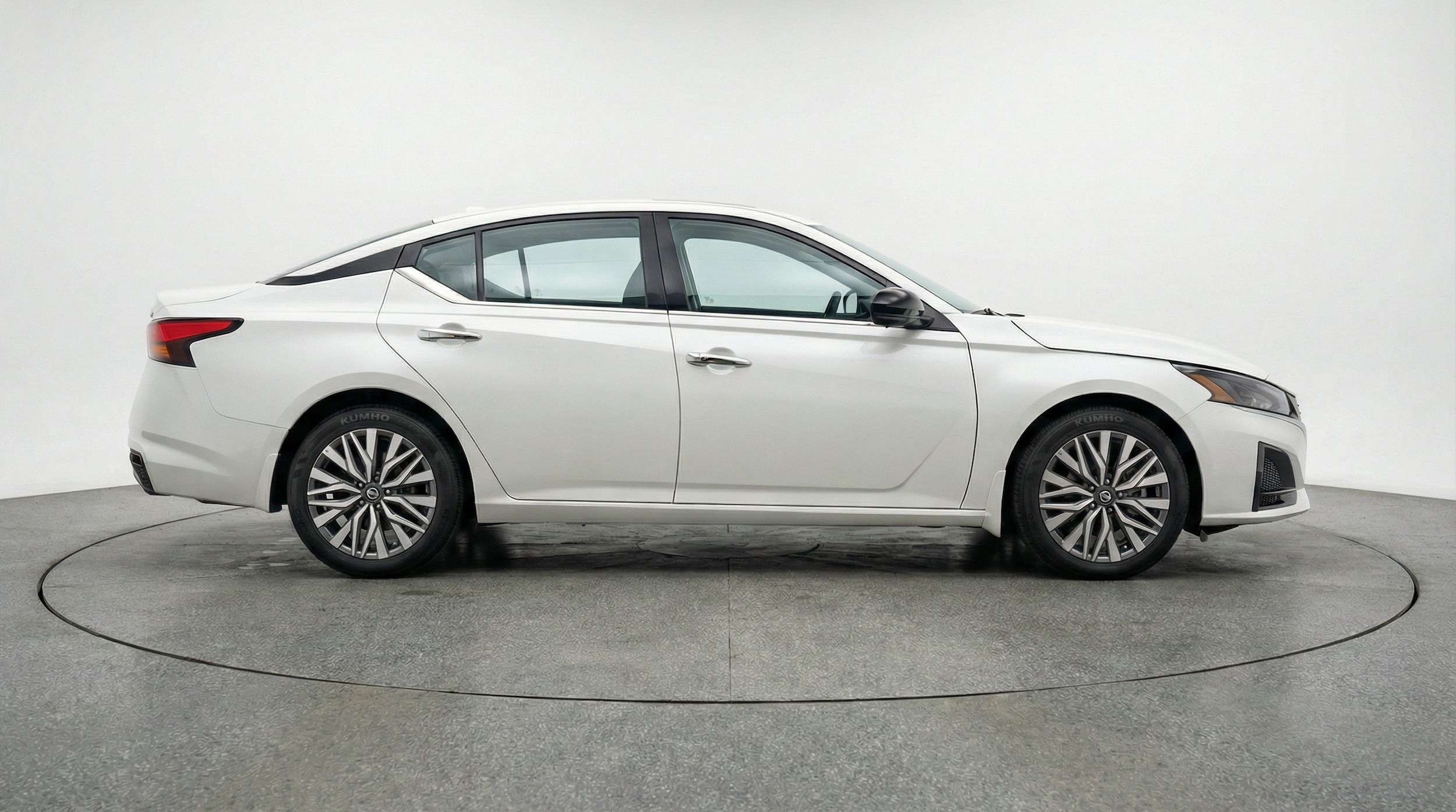 Thumbnail: 2025 Nissan Altima - 11
