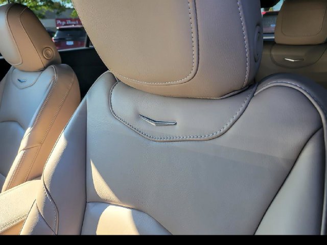 2025 Cadillac XT4 Premium Luxury - Photo 7