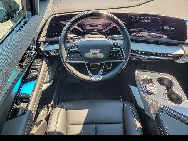 2026 Cadillac OPTIQ Luxury - Photo 18