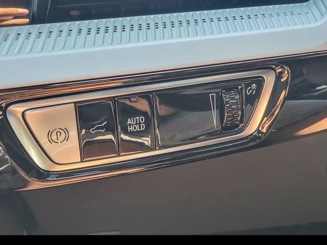 2026 Cadillac OPTIQ Luxury - Photo 19