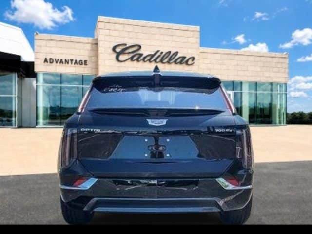 2026 Cadillac OPTIQ Luxury - Photo 10