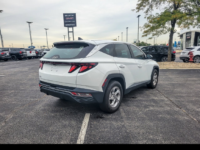 2024 Hyundai Tucson SE - Photo 12
