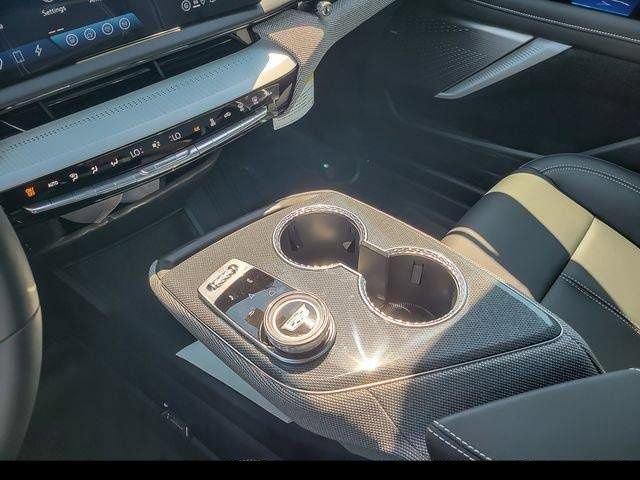 2026 Cadillac OPTIQ Luxury - Photo 24
